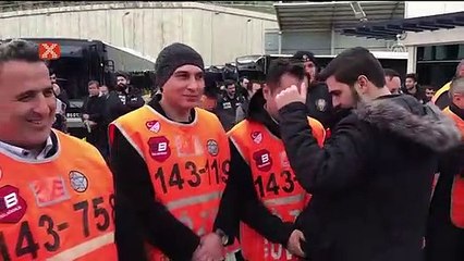 Beşiktaşlı taraftarlar, derbi öncesi toplandı