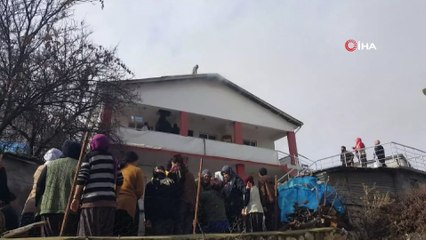 Tunceli'de yangın: 2 ev zarar gördü