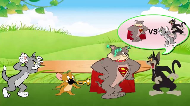 توم و جيري حلقة كاملة - توم وجيري عربي #14 - روما وديانا يلعبان في الخارج. قاما بنصب ترامبولين وقررا أن يلعبا عليها. على الرغم من ذلك، روما بدأ باللعب في دوره، ولم يسمح للديانا باللعب! ذهبت تشكو إلى والدها، لكن الوالد كان نائمًا. لذلك قامت ديانا بطلب ترام