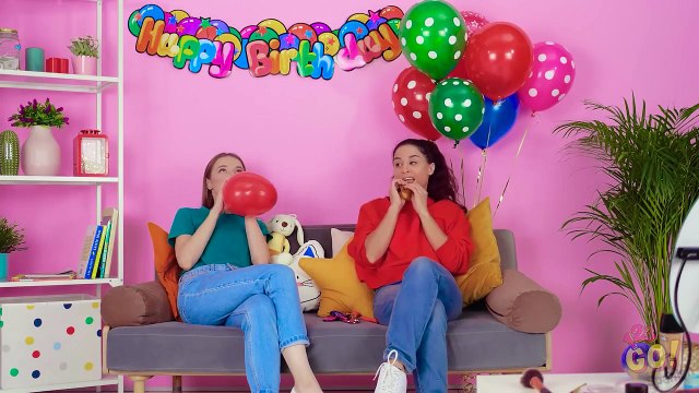 DIVERTIDOS TRUCOS Y CONSEJOS DE MAQUILLAJE DIY / Ideas femeninas geniales y simples de 123 GO!