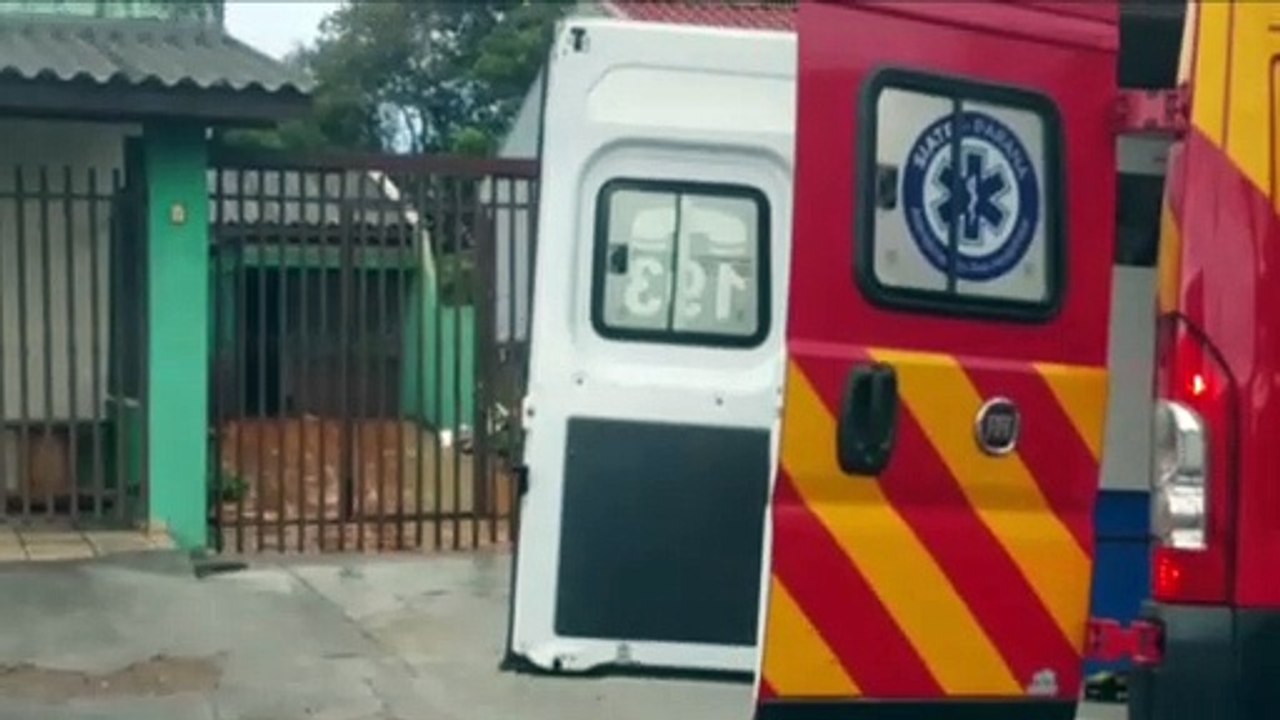 Idosa é socorrida pelo Siate após sofrer queda de cama no Santa Felicidade