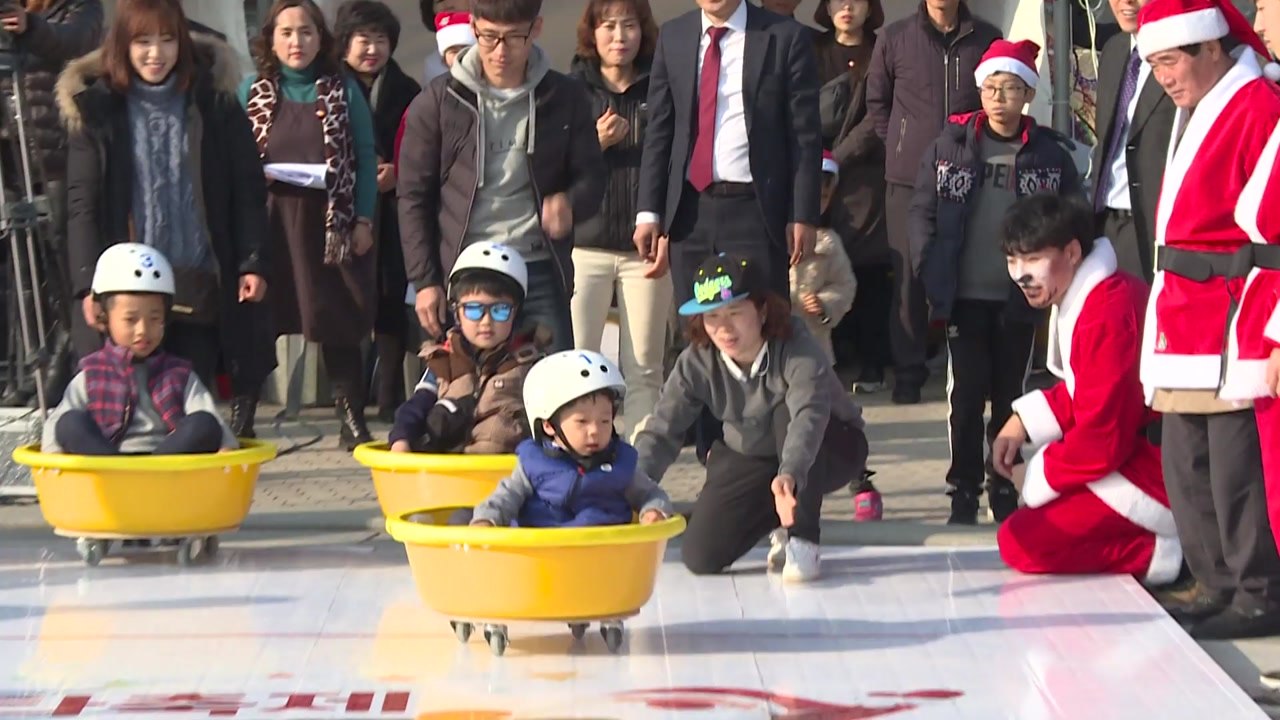 임실치즈테마파크에서 열리는 '산타 축제'...21∼25일 / YTN
