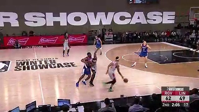 Chris Clemons Records 25 Points, 6 Steals in Win