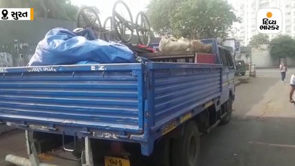 સુરતમાં શાક માર્કેટમાં પાલિકાએ લારીઓ ઉઠાવતા શાકભાજીના વેપારીઓમાં રોષ