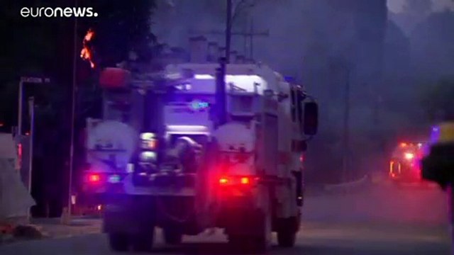 Bombeiros australianos enfrentam condições catastróficas