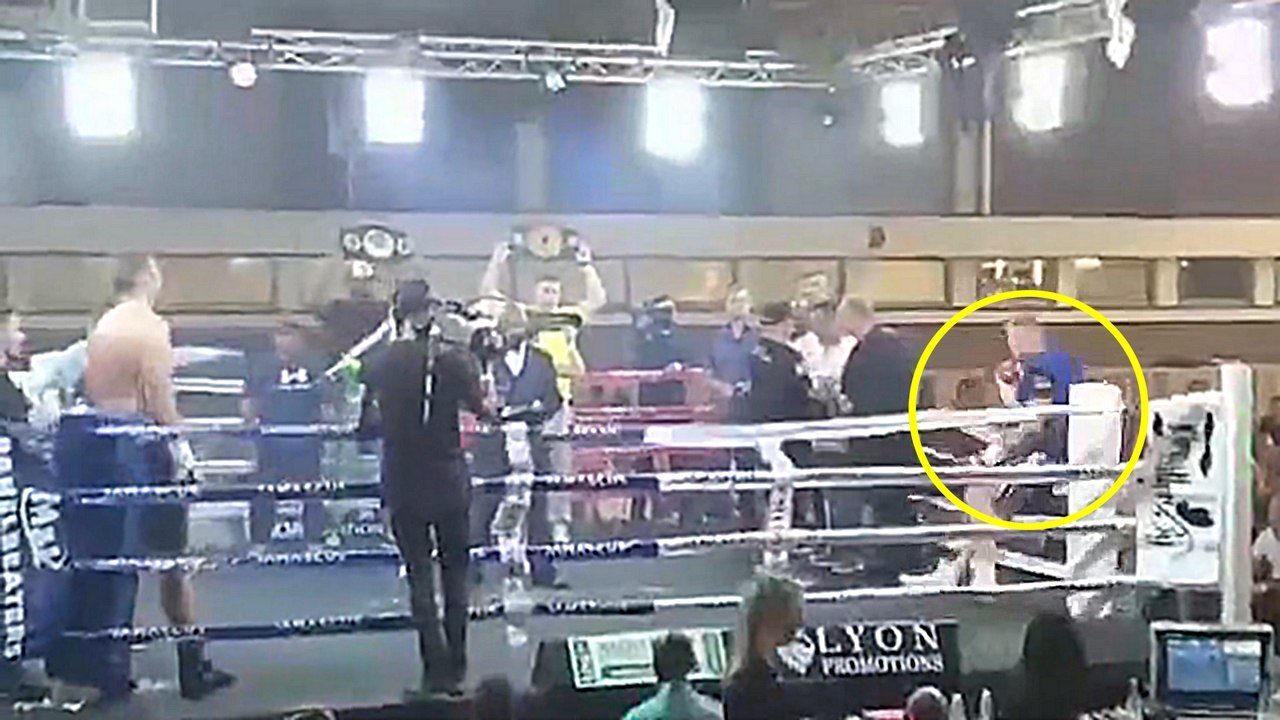 Un boxeur se met KO tout seul