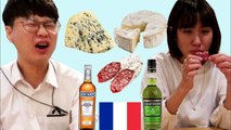 Des coréens goûtent de la bouffe française
