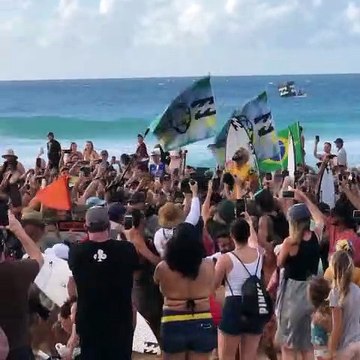 Surf - Italo Ferreira wins the Billabong Pipe Masters and becomes World Champion