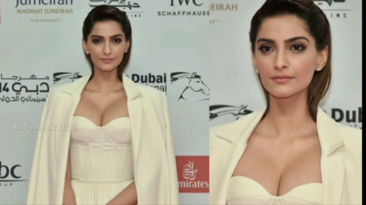 Top 5 celebrities sexy boobs||Aishwarya Rai||Sonam Kapoor||Dipika Padukone||Priyanka||Bipasha||