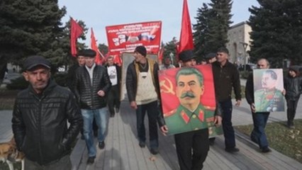 Georgianos celebran el 140 aniversario de Stalin en su tierra natal
