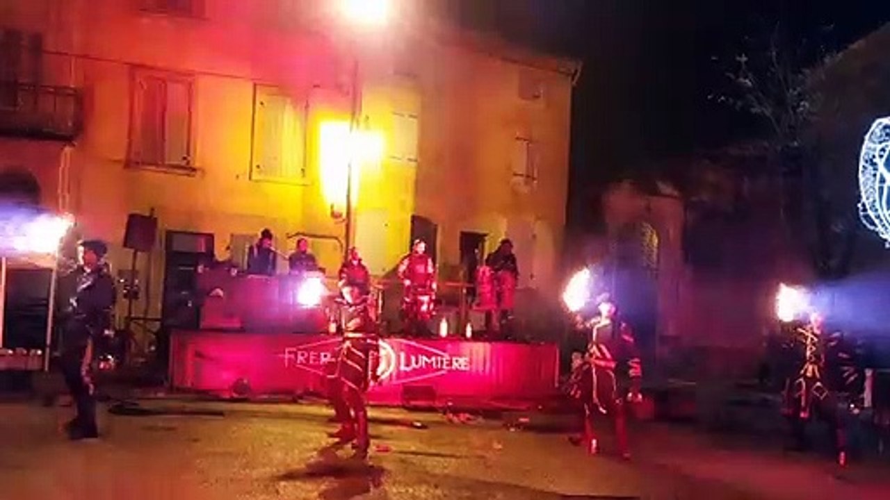 À Valréas,  les festivités de Noël commencent !