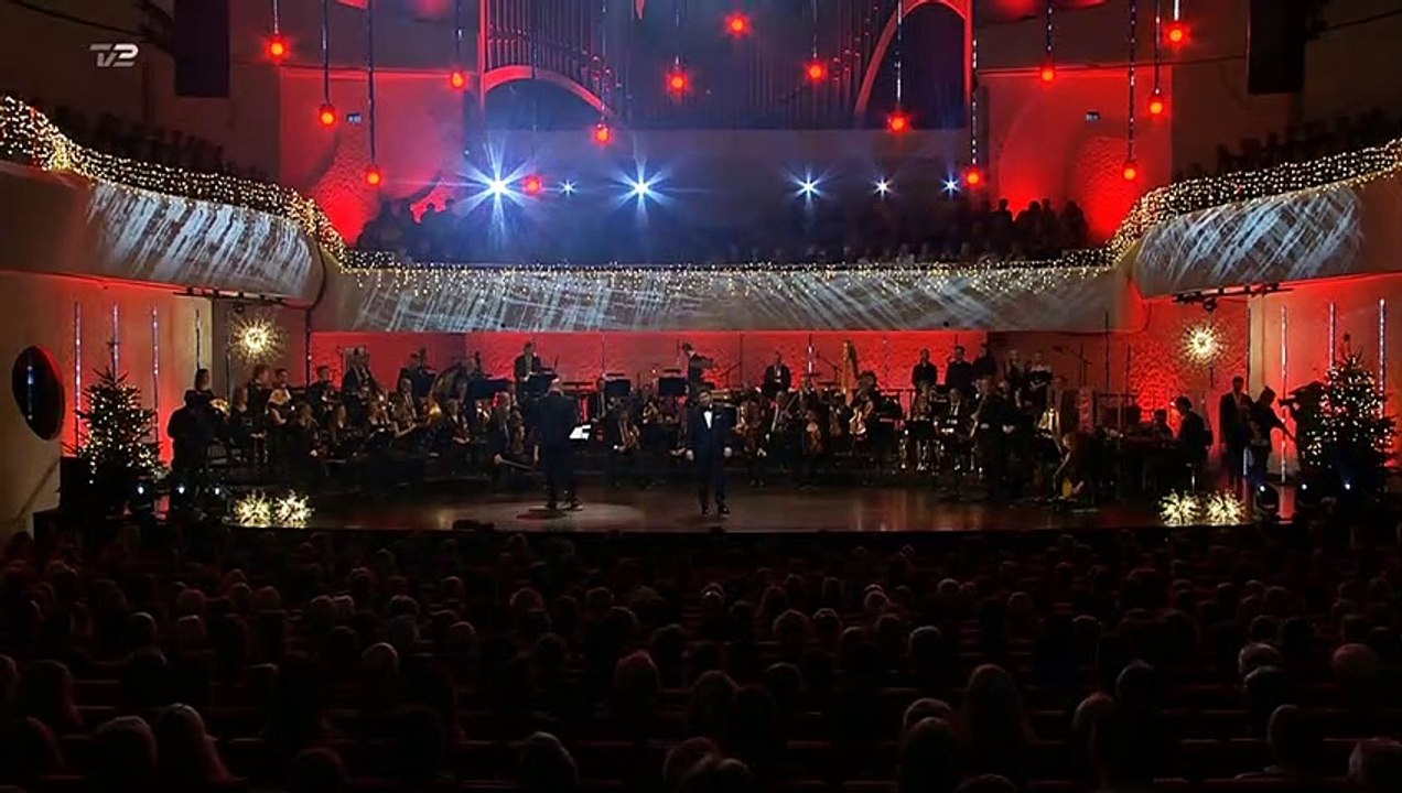 Malte Ebert - Christmas Without You | Alletiders juleshow | 2019 ~ TV2 Danmark