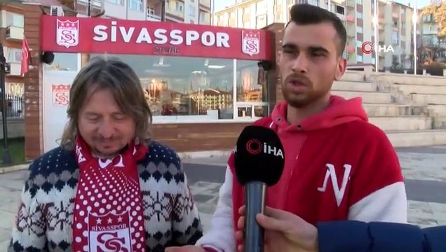 Çirkin Tezahürattan Ceza Alan İşitme ve Konuşma Engelli Taraftarın Cezası Kaldırıldı