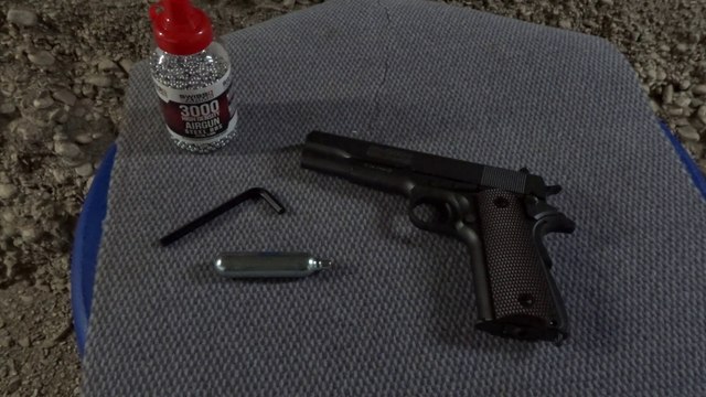 Swiss Arms P1911 Full Metal, calibre 4.5 mm BB