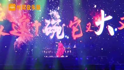 我们专业歌手绝对不会笑场，除非，除非忍不住...哈哈哈！