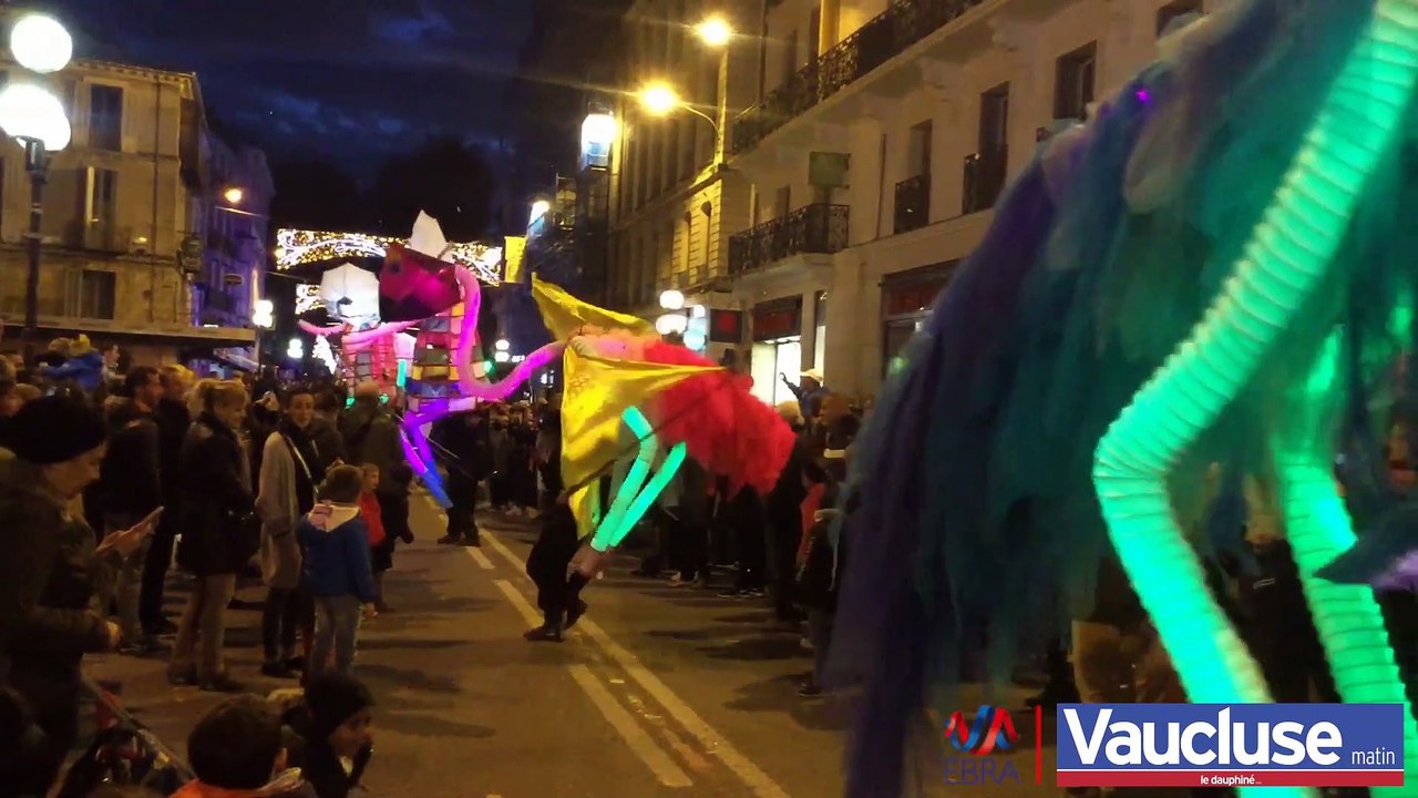 parade lumineuse a avignon_1