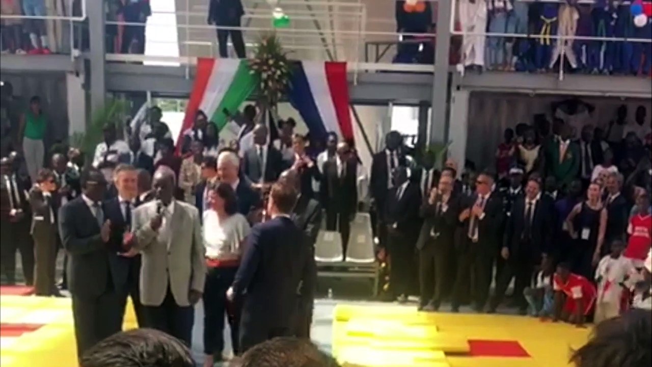 Daniel Kablan Duncan chante pour Emmanuel Macron