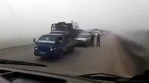 إدلب تحت النار.. شاهد موجة النزوح المؤلمة لأهالي بسبب القصف الروسي (فيديو)