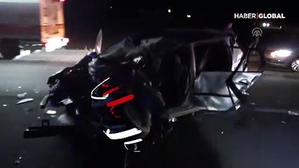 Aksaray otomobil TIR'ın altına girdi! 3 gencin feci sonu