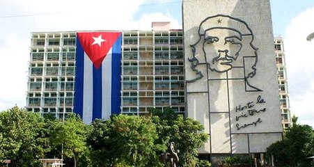 Küba'da 40 yıl aradan sonra başbakanlık geri getirildi