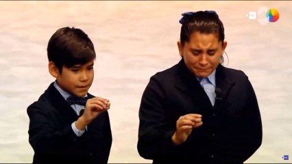 Nerea, la niña que ha cantado el primer Quinto Premio, rompe a llorar de la emoción