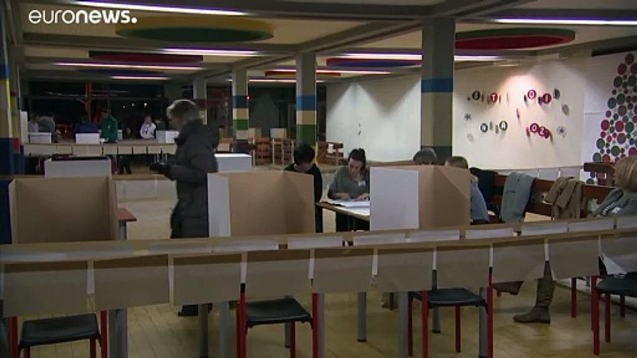 Croatas votam em presidenciais que poderão enfraquecer conservadores
