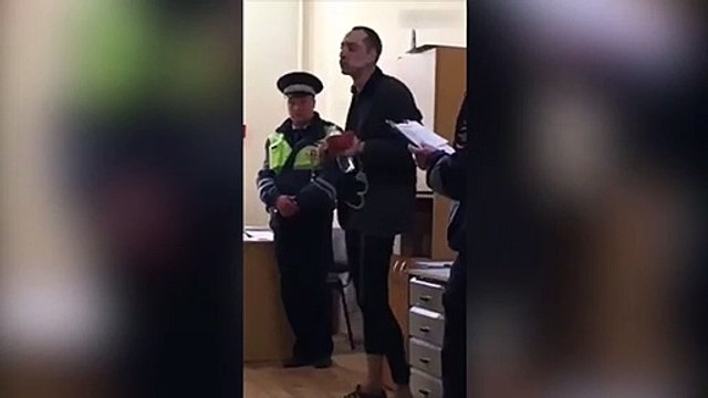 Quand tu poursuis ta soirée en garde à vue... Aller on danse