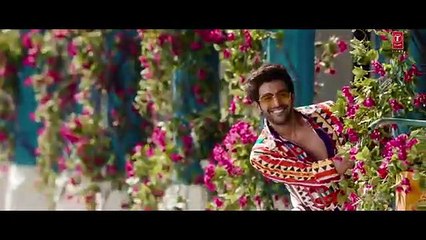 Pati_Patni_Aur_Woh:_Ankhiyon_Se_Goli_Mare_|_Kartik_A,_Bhumi_P,_Ananya_P_|_Mika_S,_Tulsi_K,_Tanishk_B(360p)