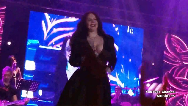 ŞEBNEM FERAH - Bu Aşk Fazla Sana (Konser/Canlı) @Cumhuriyet Meydanı