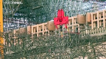 Notre Dame sem missa de Natal