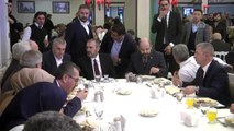 AK Parti Genel Başkan Yardımcısı Ünal'dan birlik ve beraberlik mesajı (1)