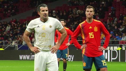 Figo and Dani Alves lead the stars at legends game