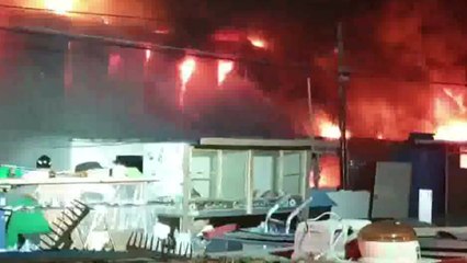 부산 창호공장에서 불...1시간 만에 진화 / YTN