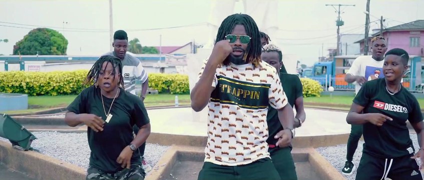 Dj Léo COMME UN CHIEN (Clip Officiel)