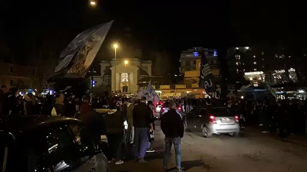 Supercoppa Lazio, i tifosi a Ponte Milvio