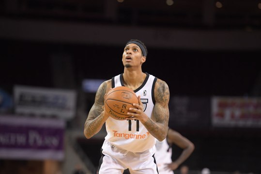 Devin Robinson (18 Points) Highlights vs. Sioux Falls Skyforce