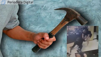 Bestial pelea entre el atracador del martillo y dos forzudos empleados