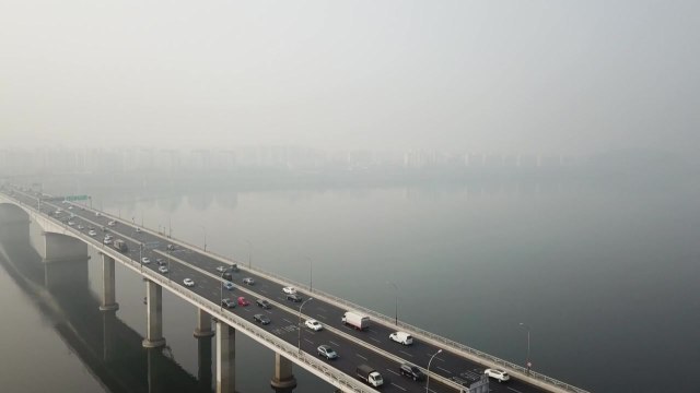 [날씨] 추위 주춤, 미세먼지 기승...성탄절 날씨는? / YTN