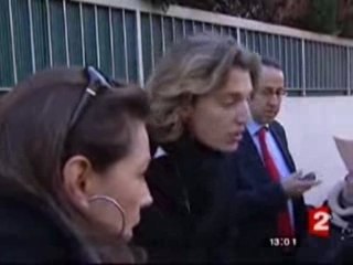 Jean SARKOZY racket la voix d'une p'tite VIEILLE