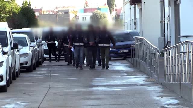 Adana'da battaniyeye sarılı ceset bulunmasıyla ilgili iki şüpheli tutuklandı