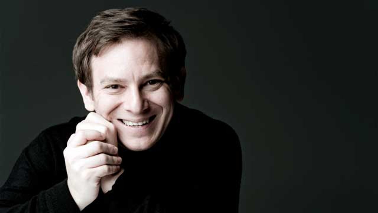 Daniel Smith, primer director australiano en dirigir la Real Orquesta Sinfónica de Sevilla.