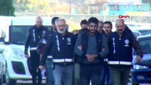 Adana battaniyeyle örtülü cansız bedeni bulunan işçinin intihar ettiği iddiası