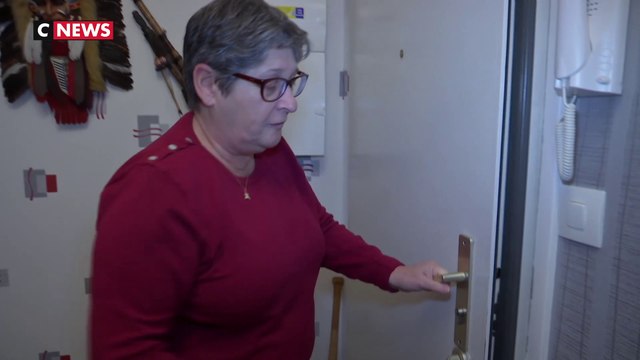 Un livreur frappe son client et part avec son cadeau de Noël