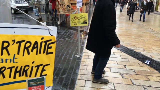 Besançon : distributions de tracts, dialogues et échanges avec les Bisontins