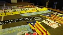 Un solo antiseparatista retira toda la propaganda separatista del pueblo de Puigdemont