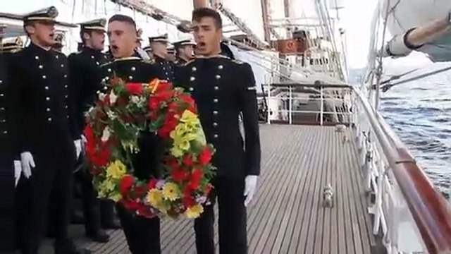 Emotivo homenaje del «Juan Sebastián de Elcano» a los marinos argentinos fallecidos en el ARA «San Juan»