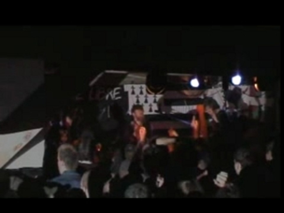 Oi Polloi - Sarko fck u !