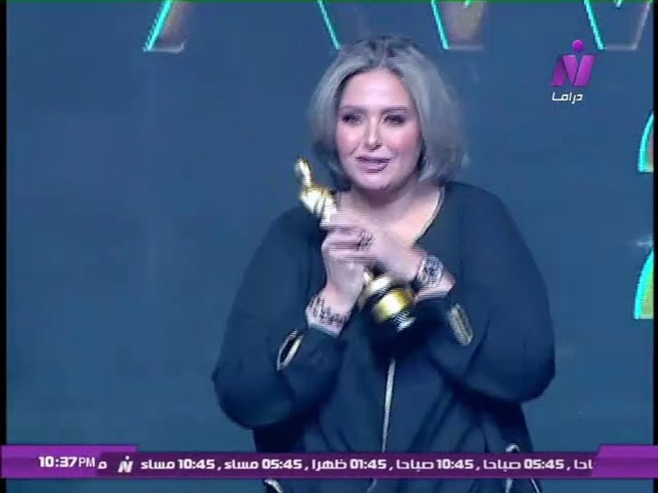 تكريم الفنانة صابرين فى حفل نجم العرب 2019