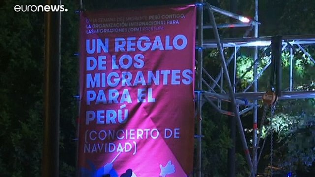 Migrantes venezolanos organizan un concierto navideño para agradecer a los peruanos