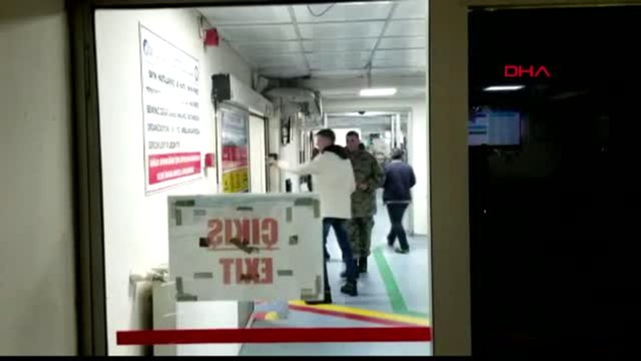 Elazığ hırsızın kaçmasını önlemek için üzerine oturdu